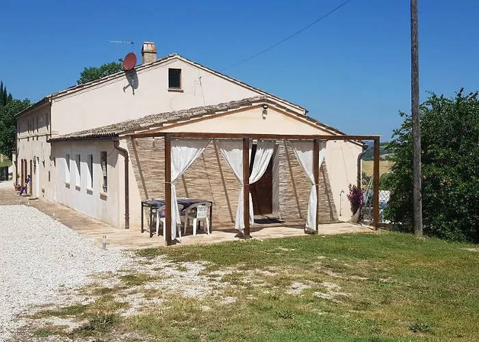 Casale Di Maro Bed & Breakfast Monte Giberto